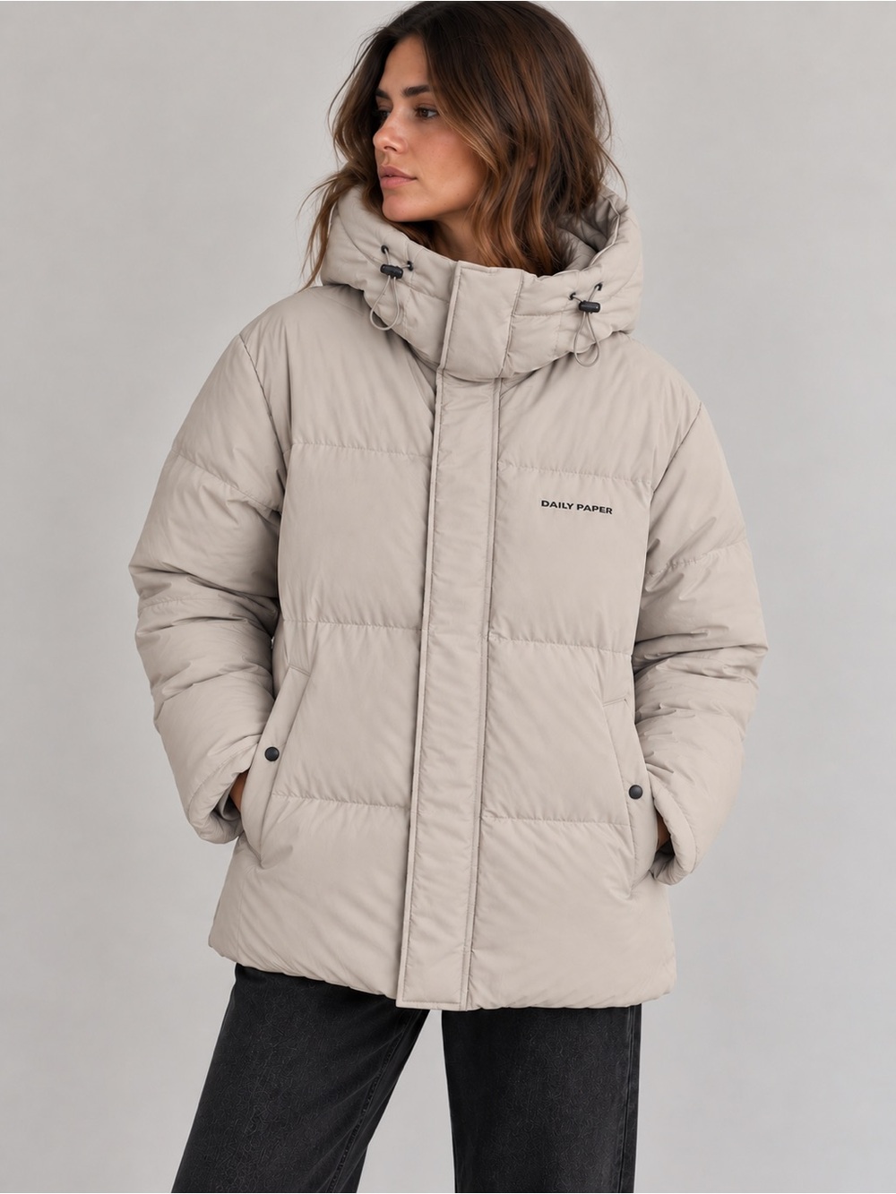 DAILY PAPER The Nicole Puffer in Nacreous Clouds Beige